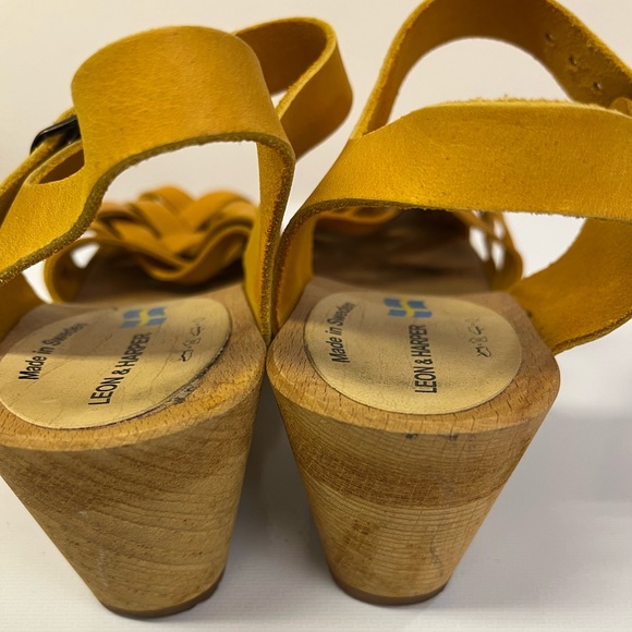 Leon and Harper Stockholm Leather Clogs. 39 - Picture 3 of 7